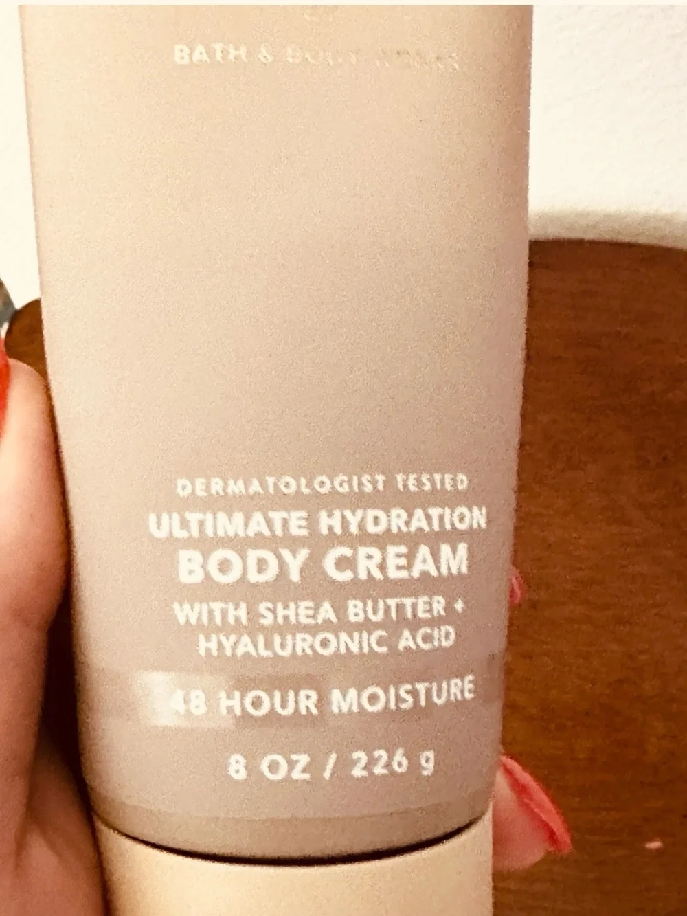 Bath & Body Works Warm Musk Body Cream - Pale Cream Tube